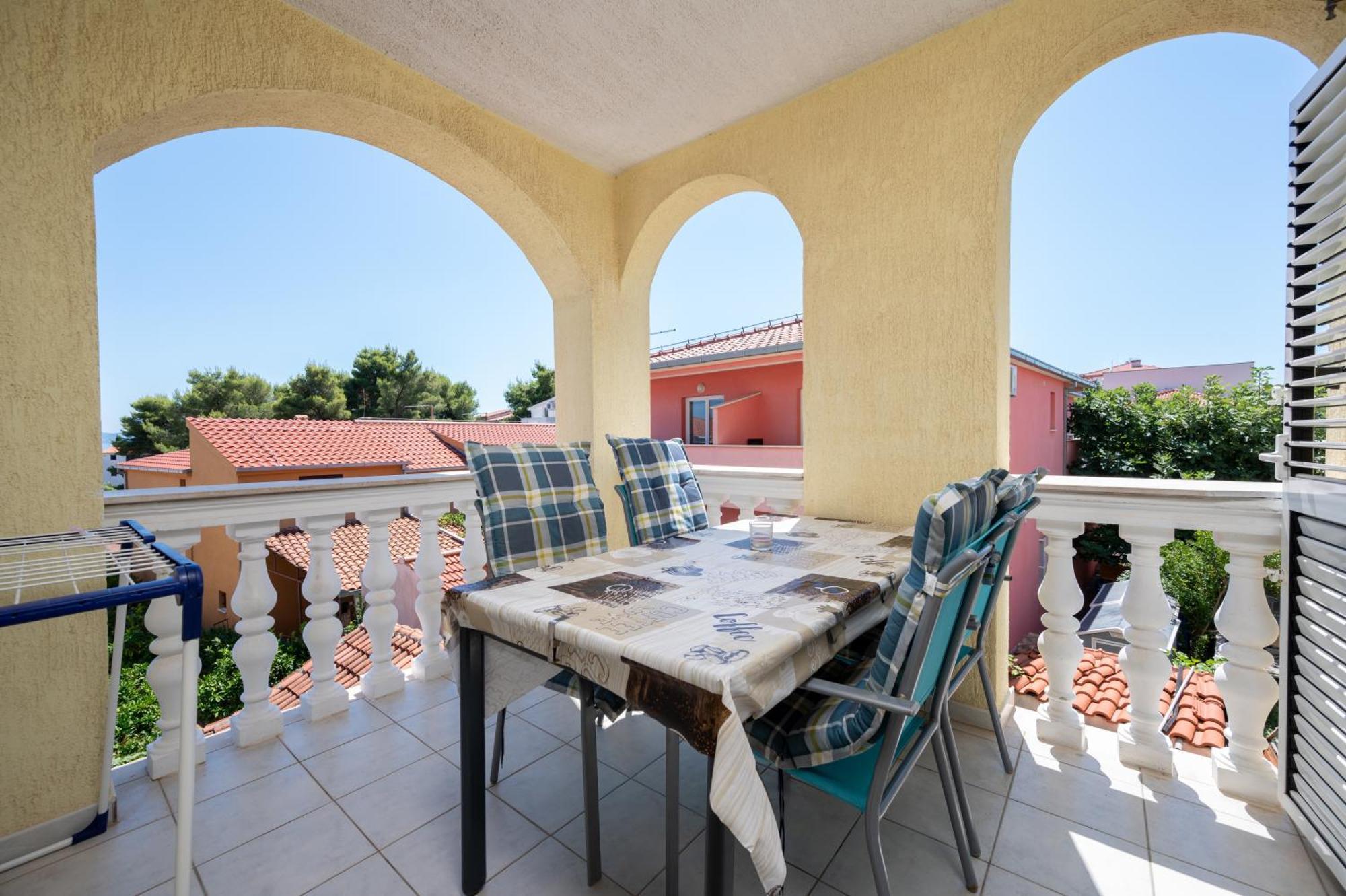 Apartments Zdravko Trogir Exterior photo